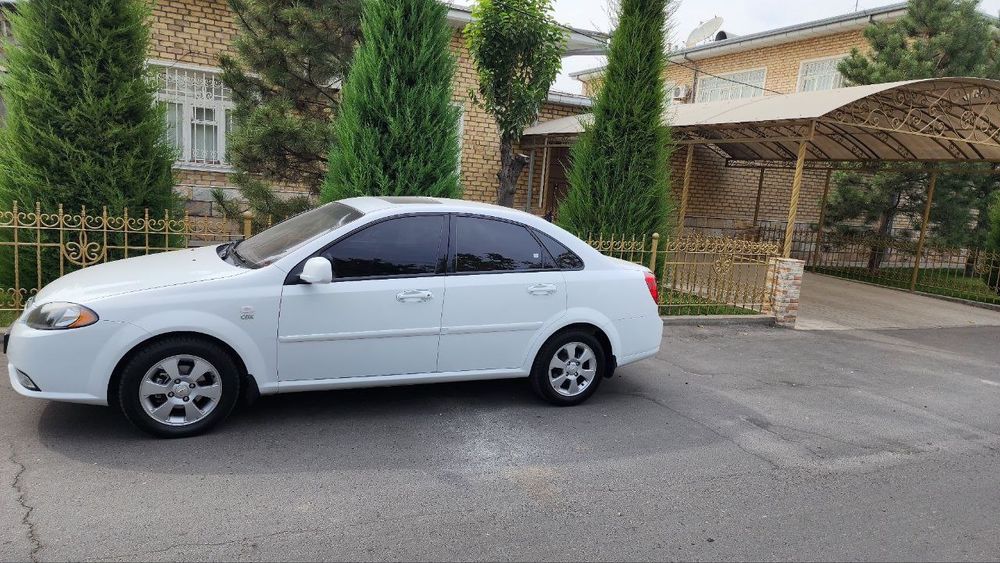 Lasetti Jentra 3 pozitsa Avtomat