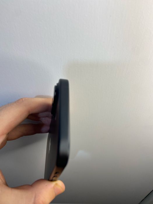 Продам IPHONE 16