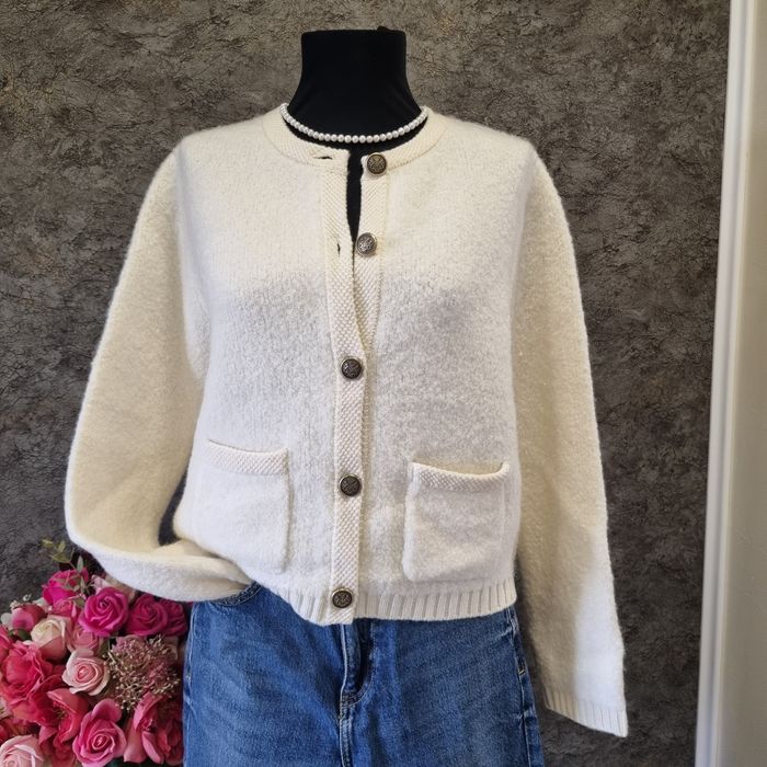 Cardigan pufos  lana alb crema Massimo Dutti