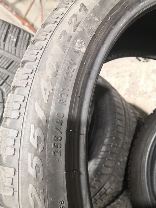 Гуми втора употреба 255 40 21 Pirelli dot 22 4 броя
