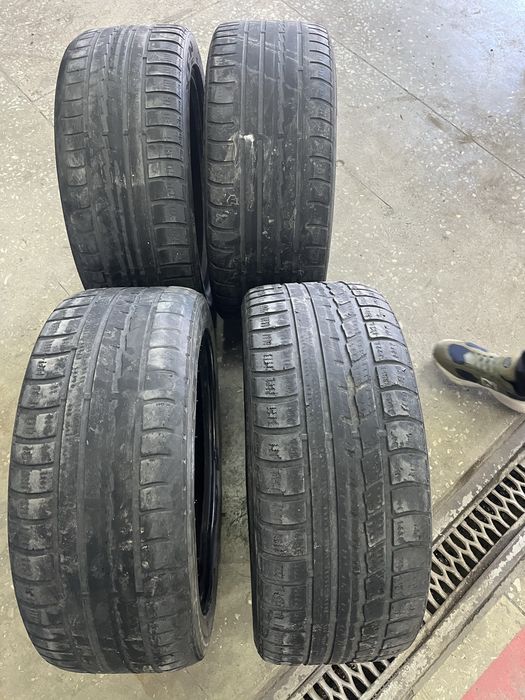 Продам резину 245/45/18