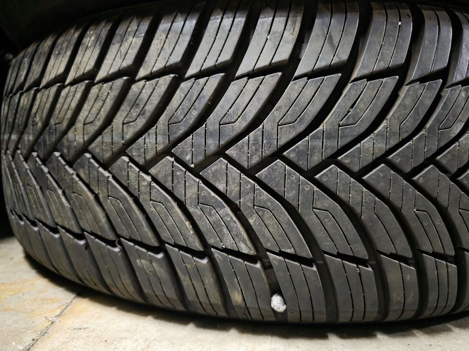 4бр Като нови  Всесезонни гуми 195 55 16 - Ceat - DOT 2025