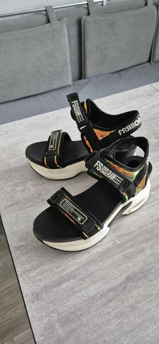 Сандали(босоножки) женские