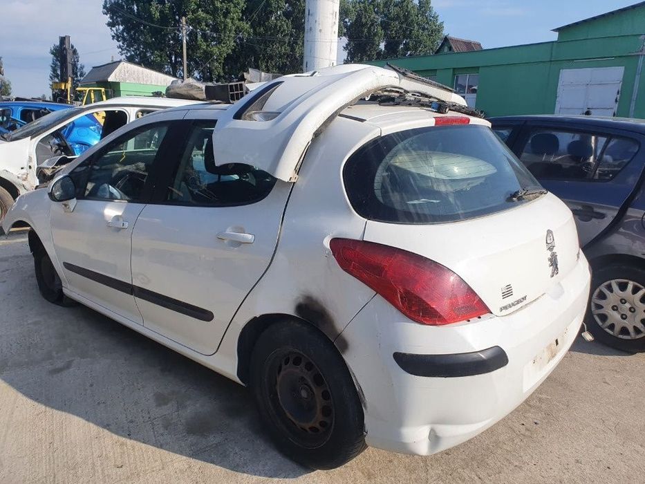 carenaj stop far lampa tripla praguri fuzeta brat bascula stanga dreapta fata spate peugeot 308  motor 1.6hdi 90CP cod 9HX dezmembrez dezmembrari