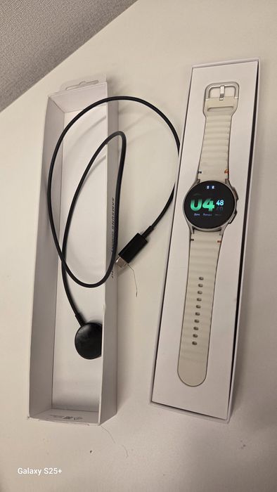 Часы Samsung Galaxy Watch 7