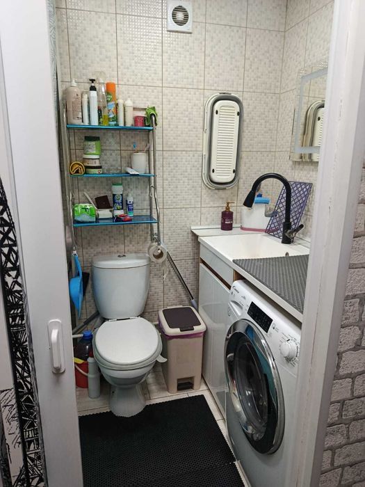 Продам 1 комнатную на КСК