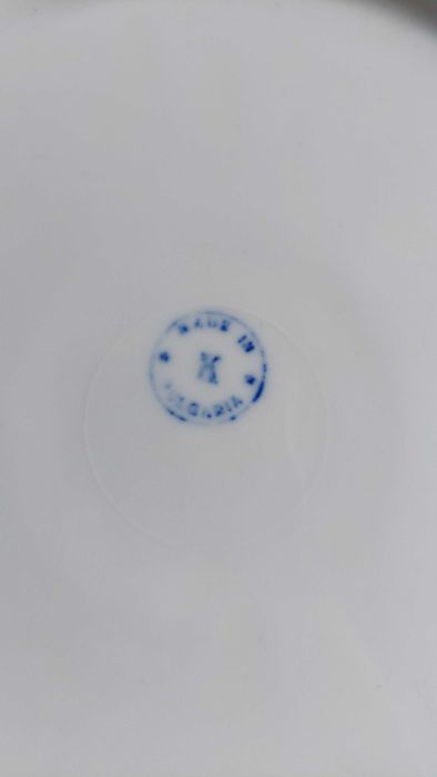 Чинии единични бройки.