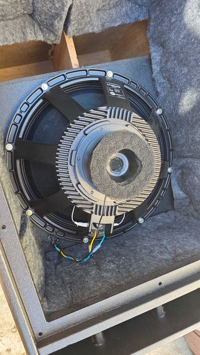 Pereche 2 Bași Pasivi 18" iHOS – Upgrade Difuzoare RCF LF18N405 (2 x 1500W RMS) NU RCF 8003  , NU FX 20, NU Dynacord