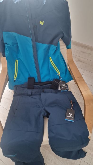 Jacheta + pantaloni
