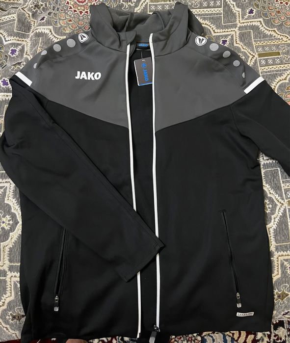 Jako futbolkalar m razmer