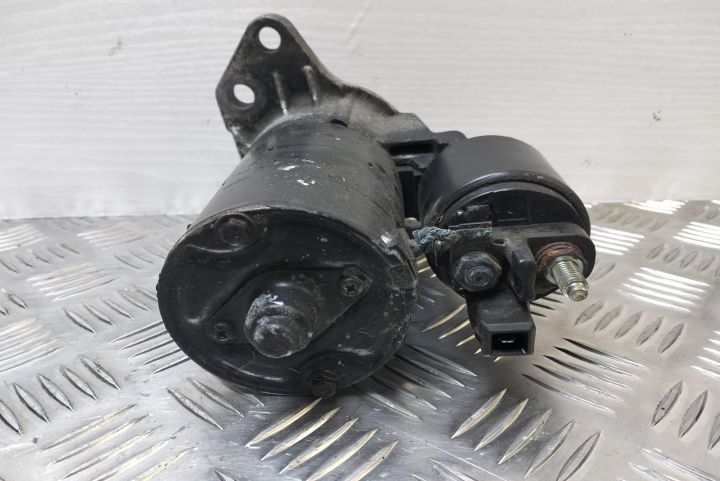 Electromotor 1.4 / 1.6 benzina 020911023F Volkswagen VW Golf a 4-a ge