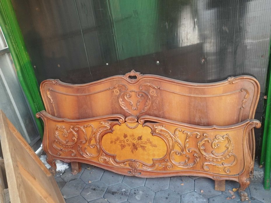 Продам спальный гарнитур д10