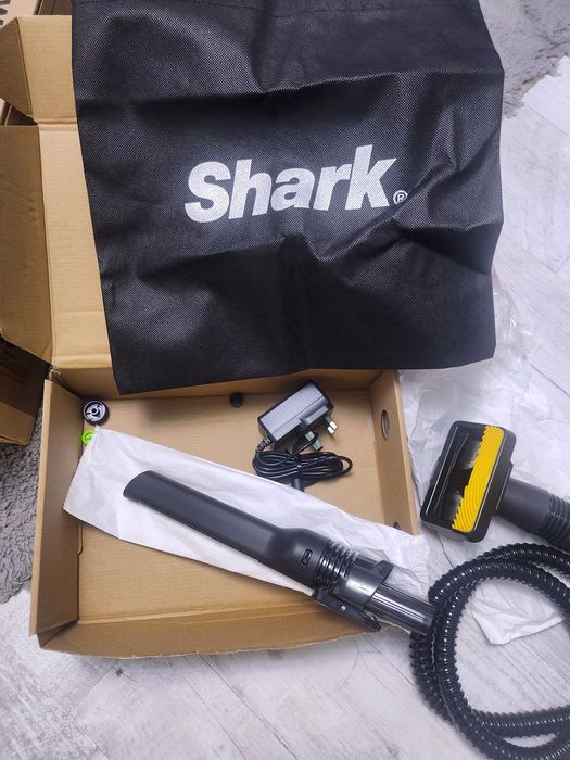 Aspirator Shark nou în cutie autonomie 50 minute