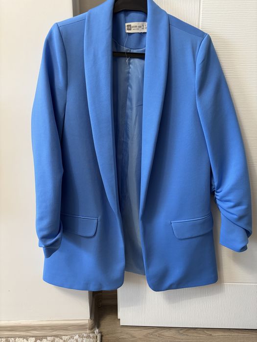 Сако с набран ръкав