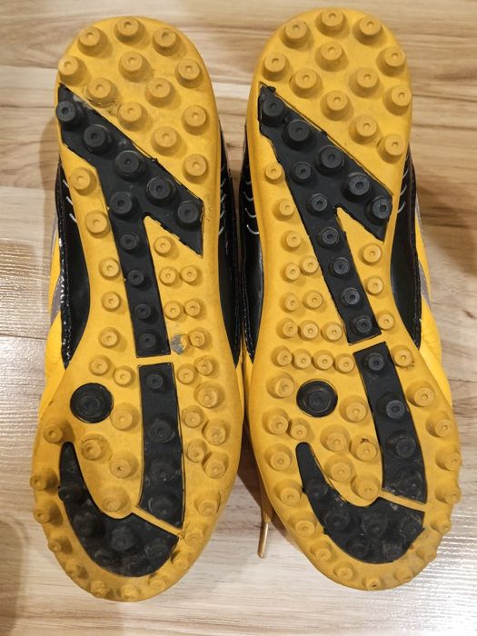 „Топ футболни стоножки – готови за терена!“