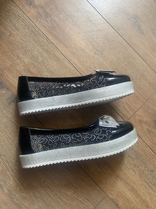 Продам обувь жен 39 размет