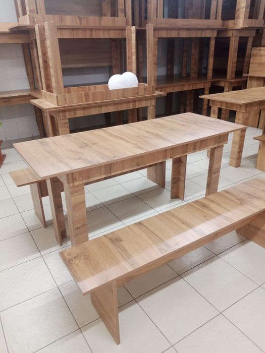 Стол со скамейками