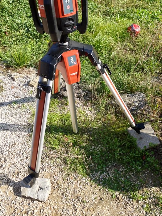 Hilti PR 30 HVS + PRA 90 - Ротационен лазер + автоматична тринога