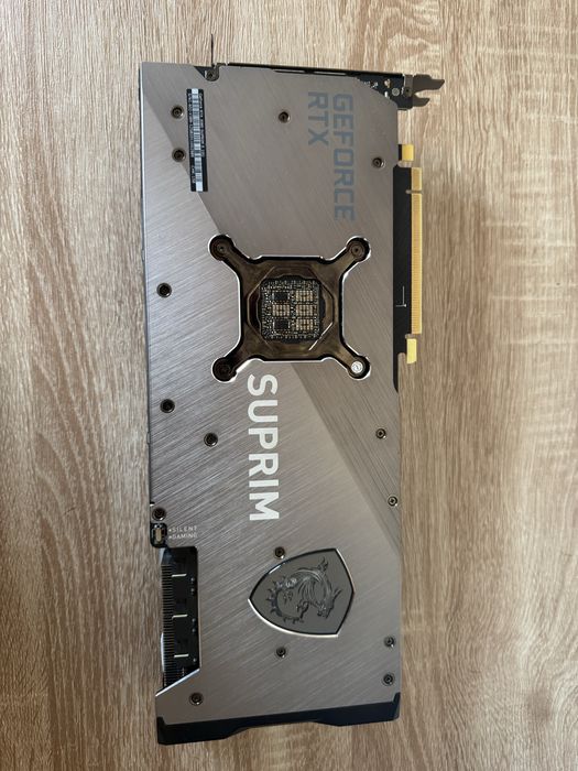 Rtx 3080 Suprim X + подарък захранване 800W