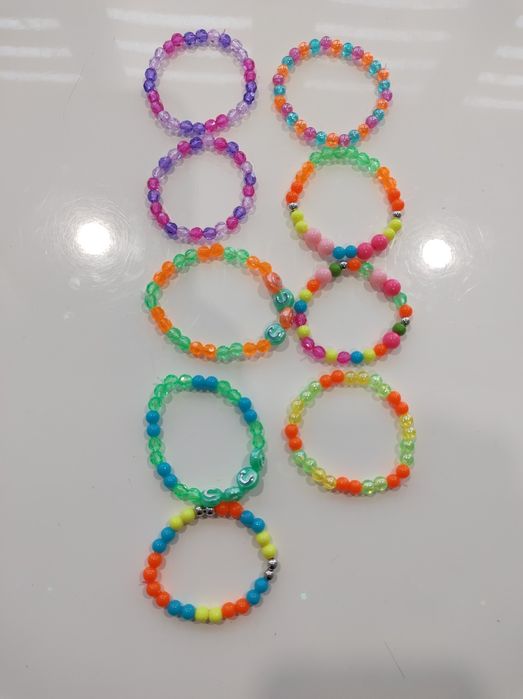 Ръчно изработени детски гривни