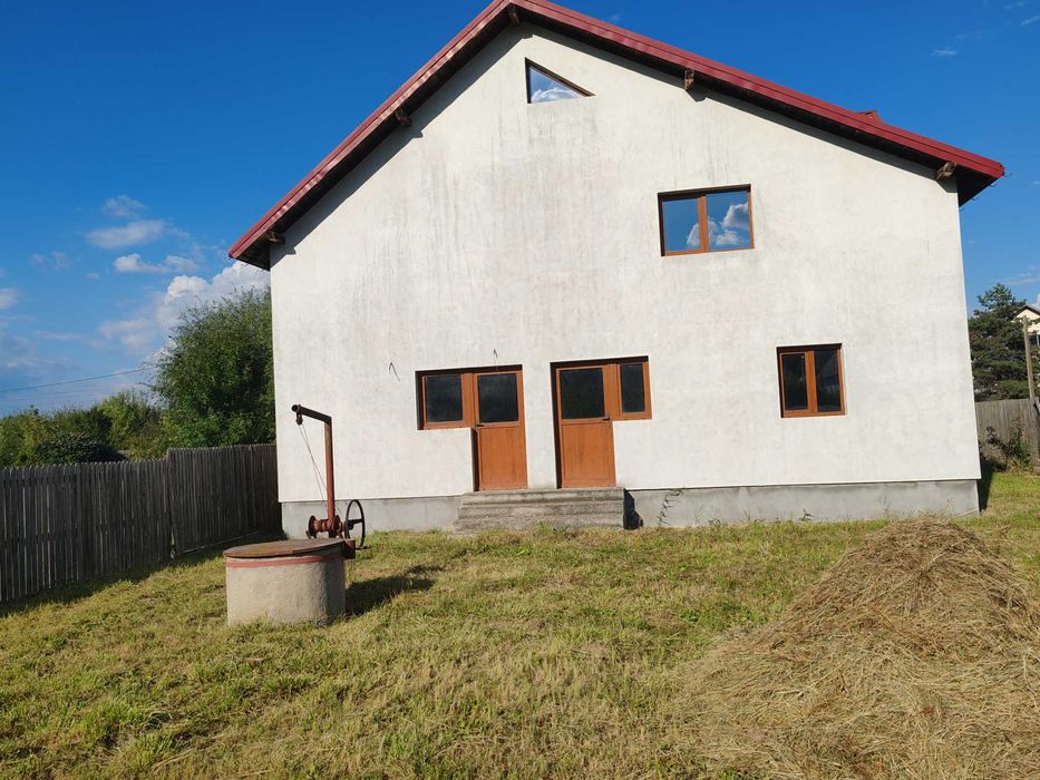 Casă de vânzare în Dobrogostea