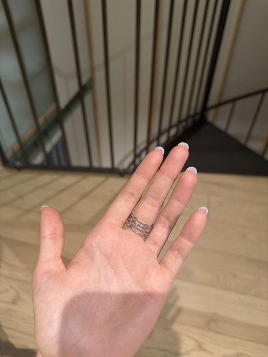 Swarovski Hyperbola Ring