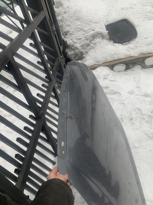 Продам капот на приору