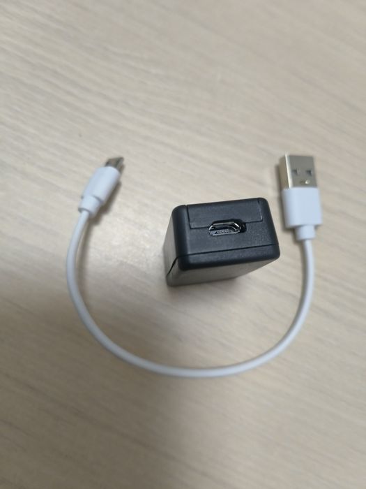 Gps tracker și microfon Spy