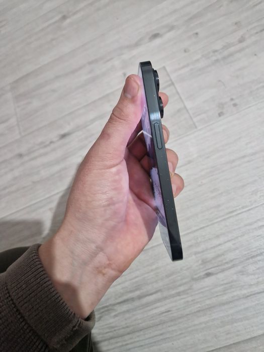 Айфон продаётся в хорошем состоянии