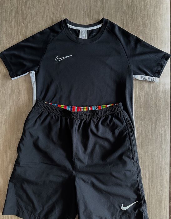Спортен детски екип Nike