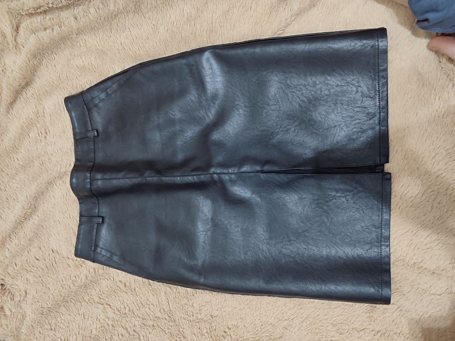 Юбки кожаные женские