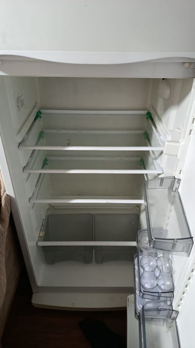 Продам холодильник Атлант