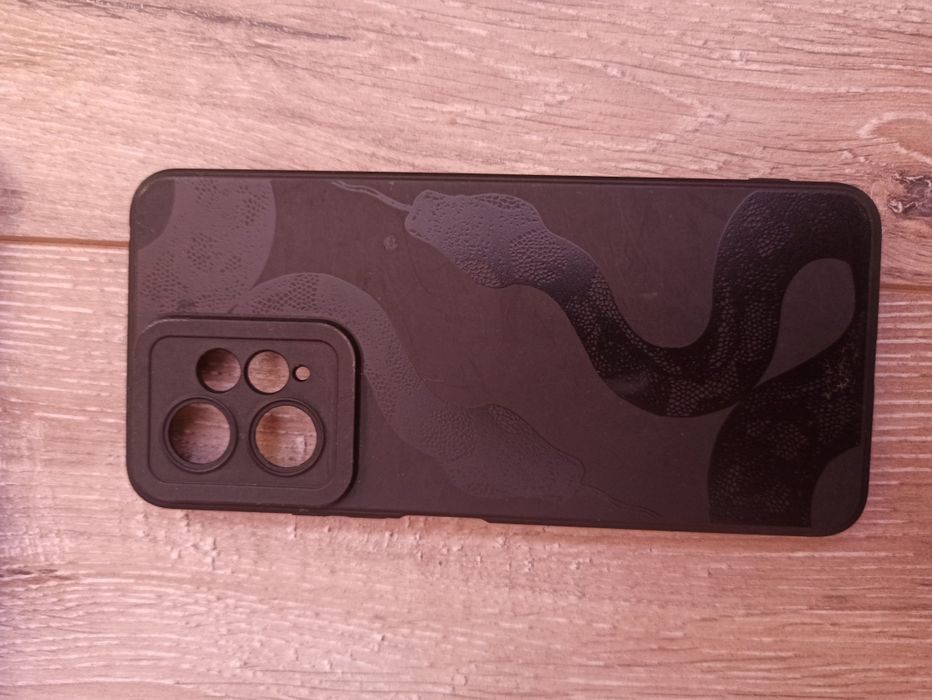 Продавам калъфи за телефон xiaomi redmi note 12