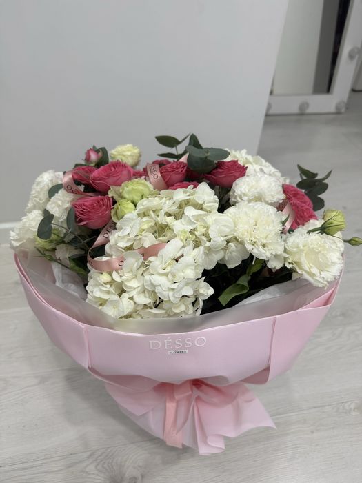Цветы DESSO, свежие, красивые