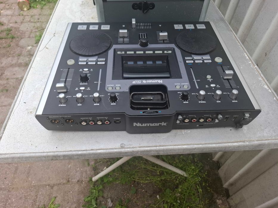 boxe active omnitronic c80a  yamaha electrovoice jbl eon 1000w