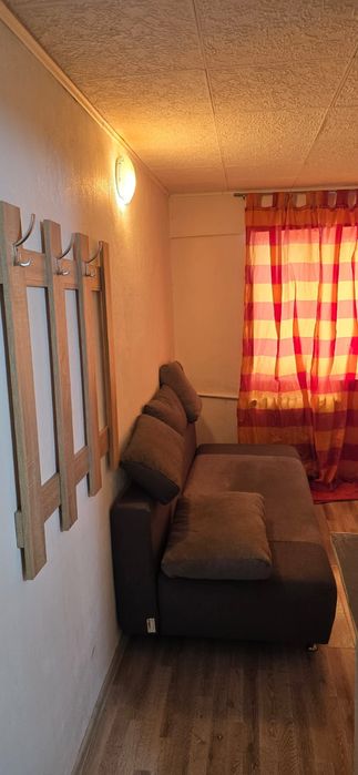 Închiriez garsonieră