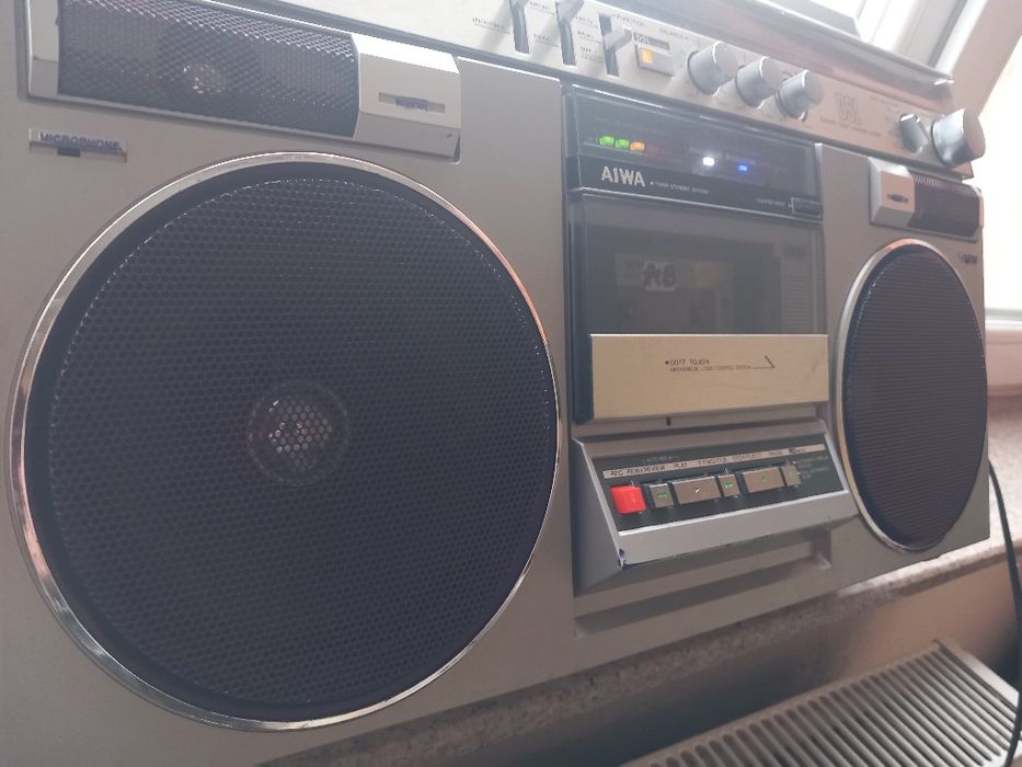 Radiocasetofon Aiwa CS-600 E, schimb