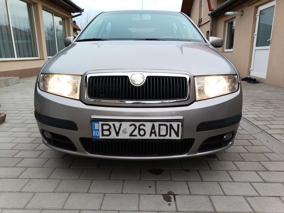 Vând Skoda Fabia