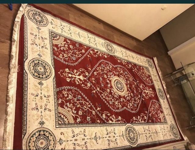 Продам ковер срочно