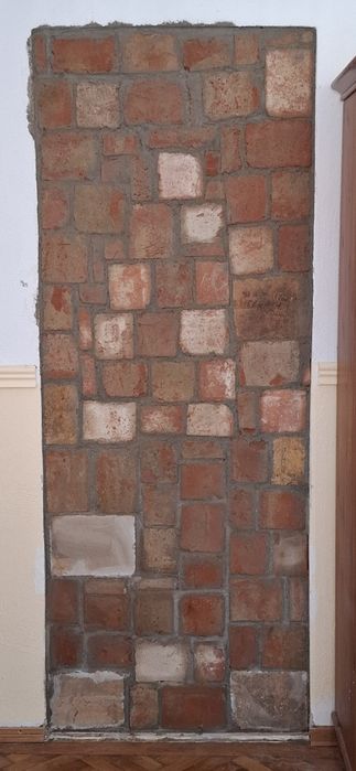 Caramida jumatati din recuperari 15x14x7 cm la 0.5 lei lichidare stoc