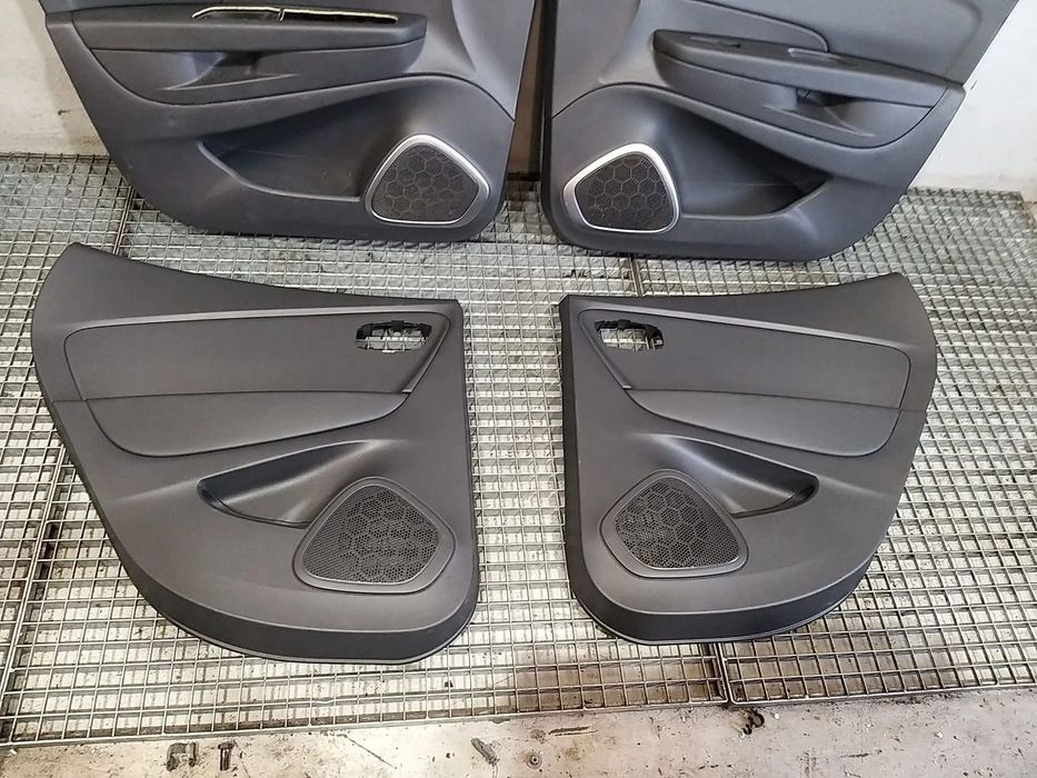 Set fete tapiterii usi renault captur 1 j5 h5 809011849r