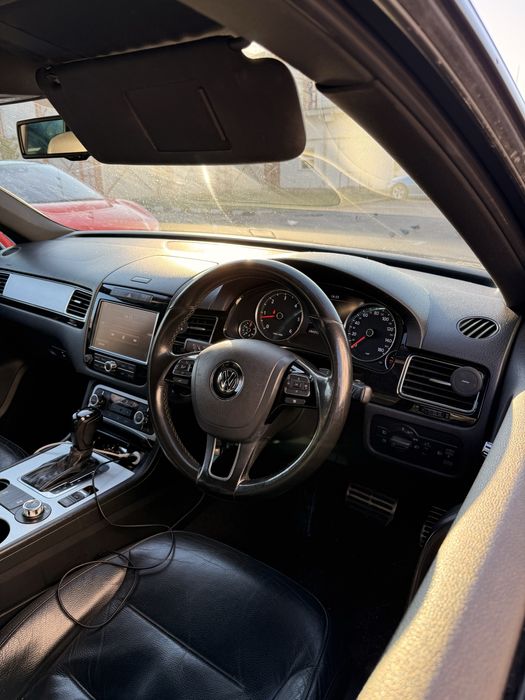 Dezmembrez Vw Touareg 7p 3.0 CRCA