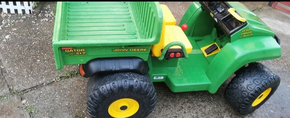 Masinuta electrica copii John Deere 3-8 ani