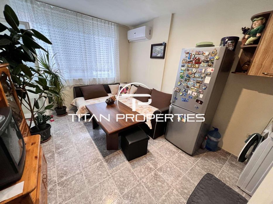 Дава се под наем Двустаен апартамент в Бургас, Възраждане - 55 кв.м за 408 € - Снимка #2