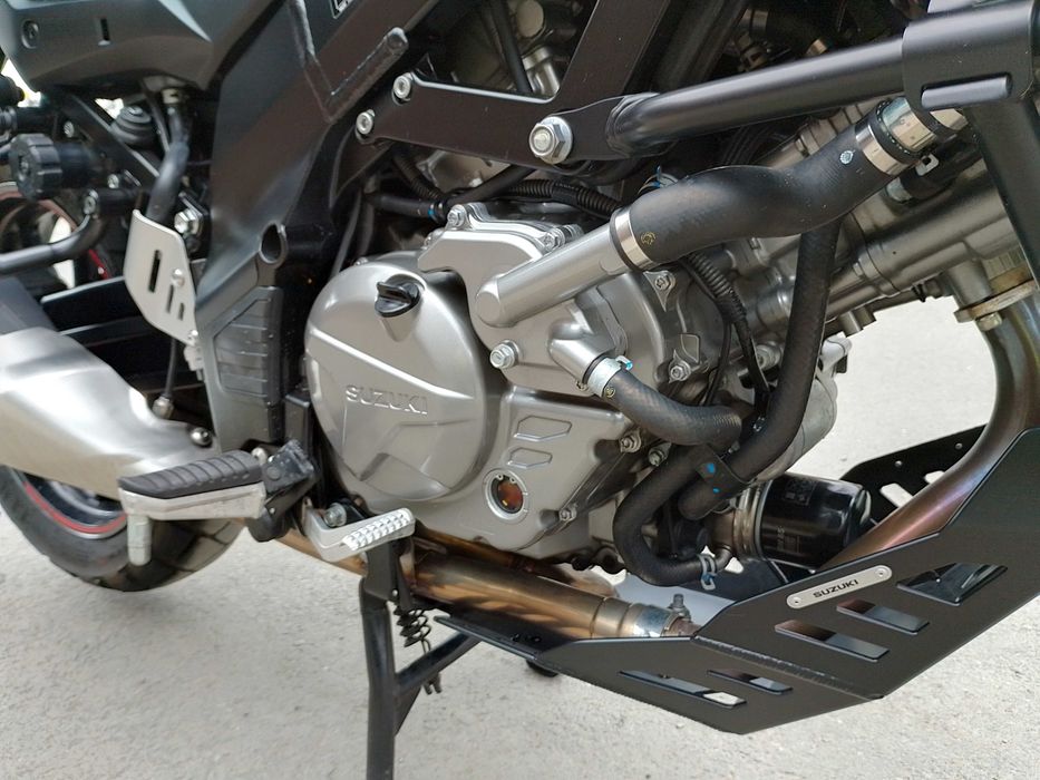 Suzuki V Strom 650 import Germania navi super dotari 17.000 KM