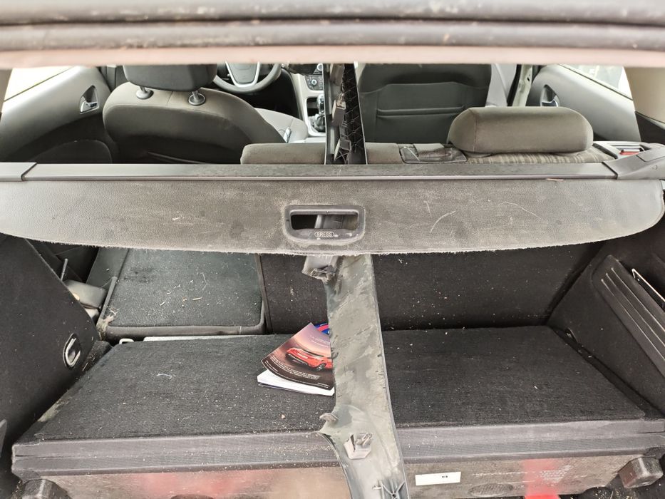 Щора за багажник за Opel Astra J