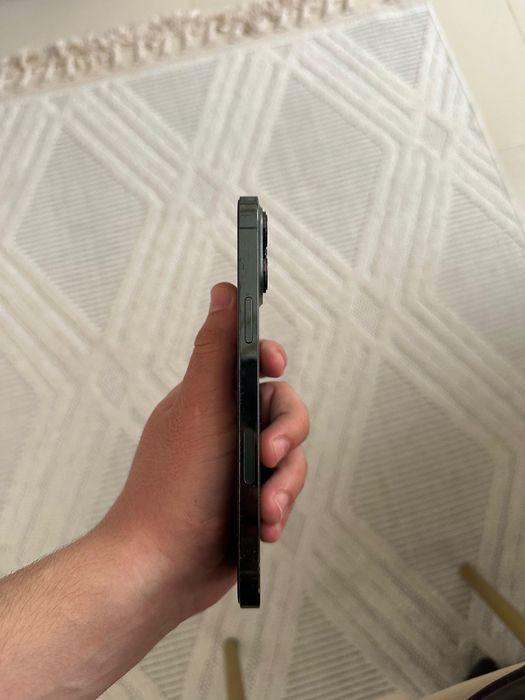 Продам iphone 13 pro max