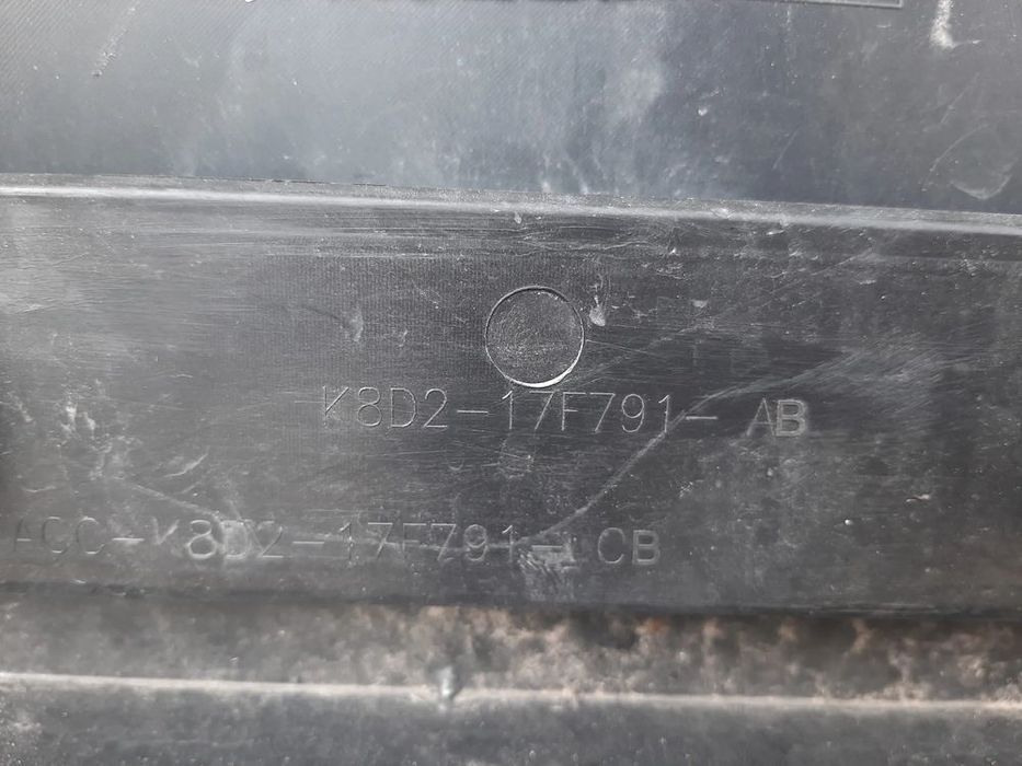 bara fata  range rover evoque l551 2020  k8d2-17f791-ab