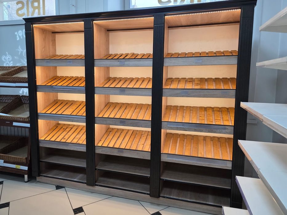 Продаю стеллажи из дерева