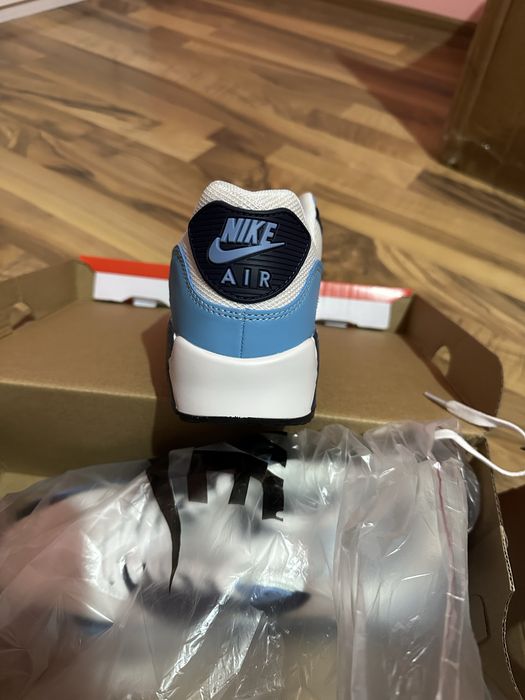 Nike Air Max.